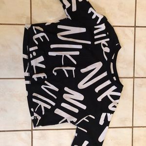 Nike crop top graffiti